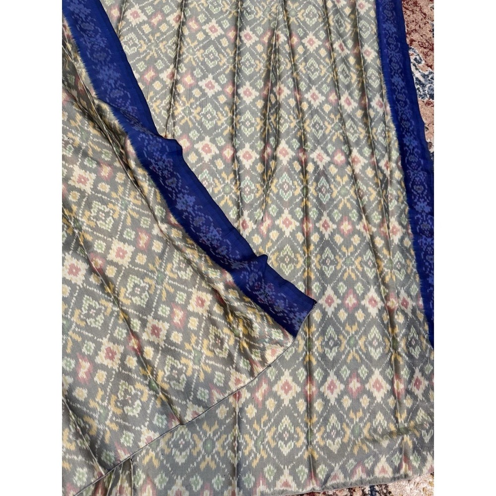 VTG Handwoven Silk SCARF Ikat Silk/Blend Indian Patola Zari Boho Hippie 46x46" - Picture 13 of 14